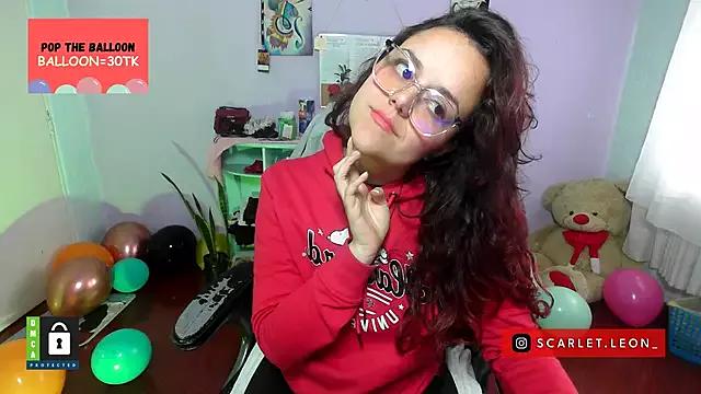 Scarletleon77 from StripChat is Freechat