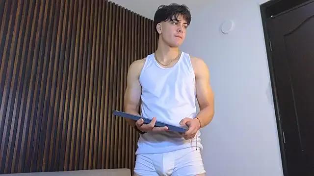 scott_brands from StripChat is Freechat