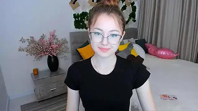 SereneFlame from StripChat