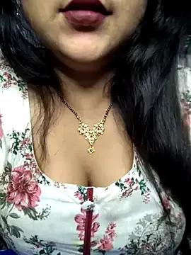 SEXY_KAMANAA from StripChat is Freechat