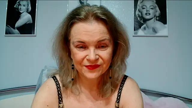 Try the hottest girls free webcams as they get au naturel and get naked fulfilling your nuttiest whims.
