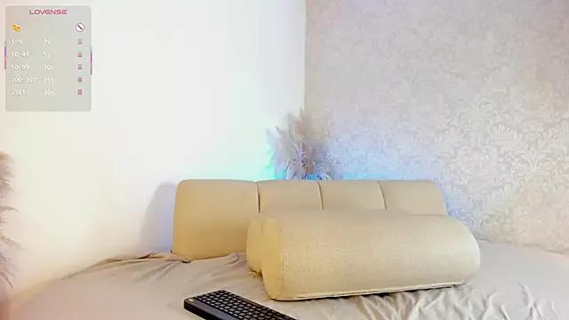 Sharon_duque from StripChat is Freechat