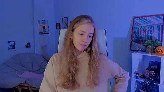 Sharon_Evansi from StripChat is Freechat