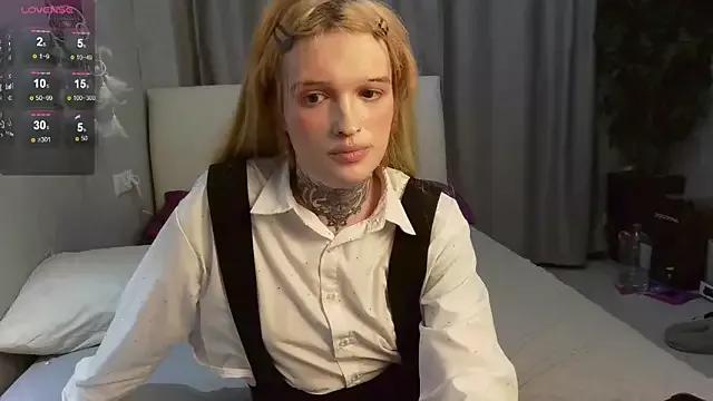 Simona_Rain from StripChat is Freechat