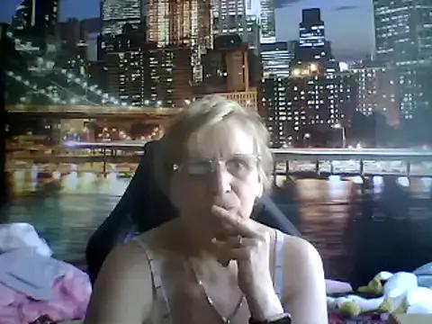 Try the hottest girls free webcams as they get au naturel and get naked fulfilling your nuttiest whims.