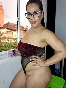 Try the hottest girls free webcams as they get au naturel and get naked fulfilling your nuttiest whims.