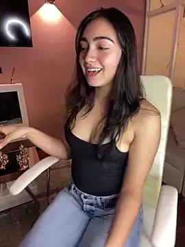 solmonroy_pinkk from StripChat is Freechat