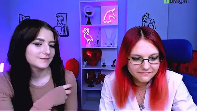 Try the hottest girls free webcams as they get au naturel and get naked fulfilling your nuttiest whims.