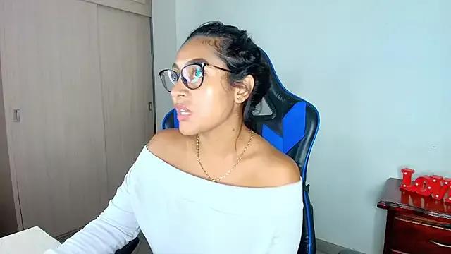 sophiax-x from StripChat is Freechat