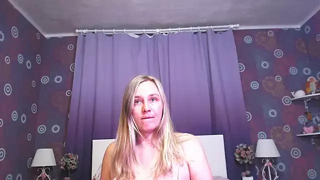 Try the hottest girls free webcams as they get au naturel and get naked fulfilling your nuttiest whims.