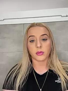 Strongqueen from StripChat is Freechat