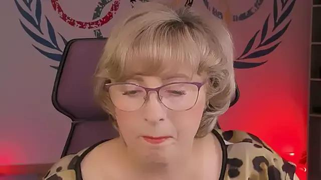 sugar_vivien from StripChat is Freechat