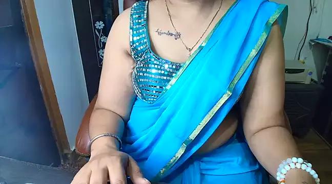 Sunhari_Queen from StripChat is Freechat