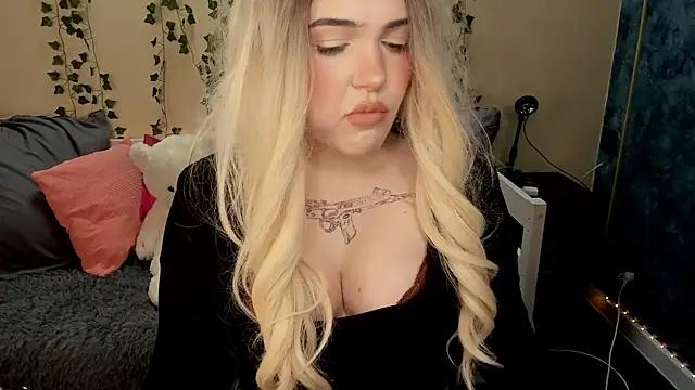 Sunny_Mary from StripChat