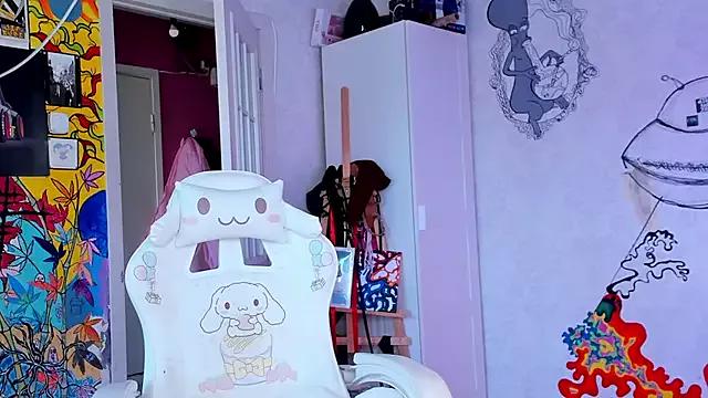 Sunny_Mouse_ from StripChat