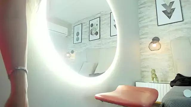 susan_grace from StripChat is Freechat