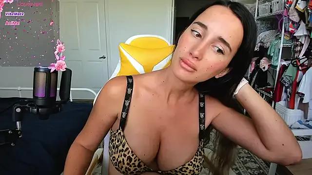 sweetbuttocks1 from StripChat