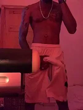 Taylor69xKiki from StripChat is Freechat