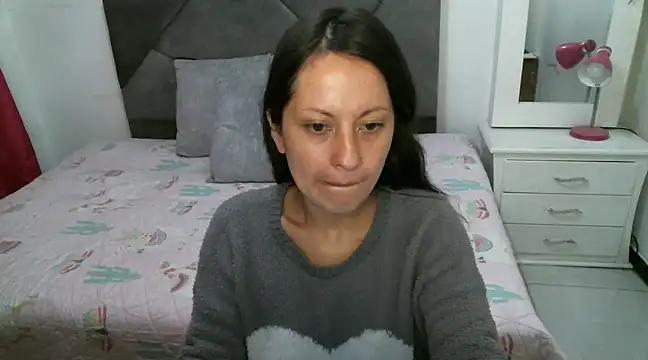 Try the hottest girls free webcams as they get au naturel and get naked fulfilling your nuttiest whims.