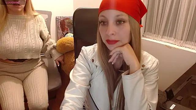 Try the hottest girls free webcams as they get au naturel and get naked fulfilling your nuttiest whims.