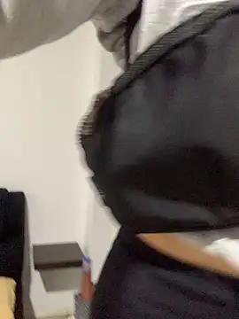 tita_19x from StripChat