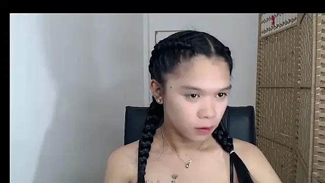 UR_SWEET_TIFANNY from StripChat is Freechat