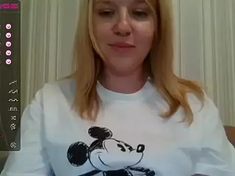 Try the hottest girls free webcams as they get au naturel and get naked fulfilling your nuttiest whims.