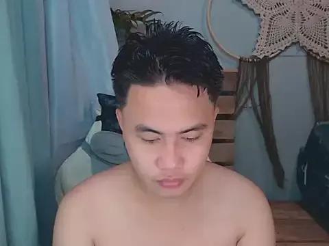 urbigcockbaby from StripChat is Freechat
