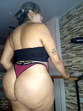 Vanesa_novvoa from StripChat is Freechat