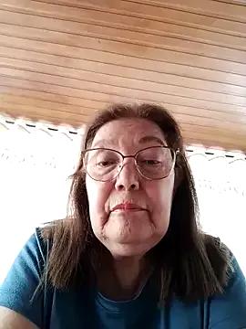 Vicky_Rosse from StripChat is Freechat