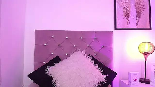 Try the hottest girls free webcams as they get au naturel and get naked fulfilling your nuttiest whims.