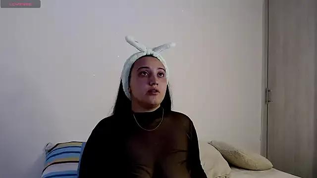 Violett_Vixxxen from StripChat is Freechat
