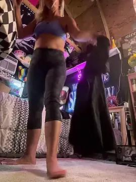 vixendoll87 from StripChat is Freechat