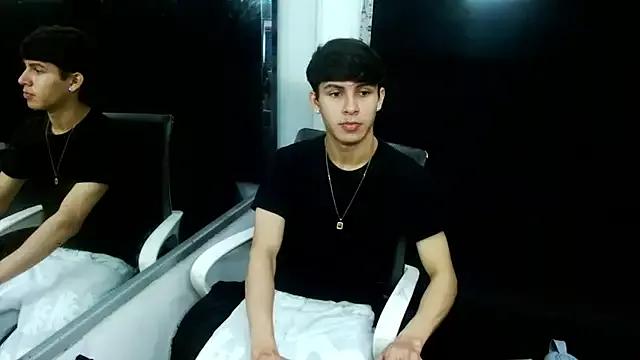 will_star_x from StripChat is Freechat
