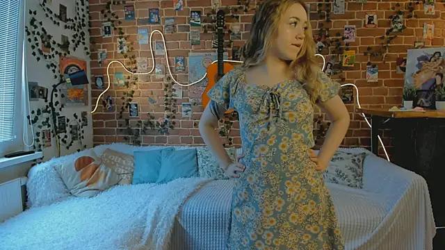 yamy_yamy_yamy from StripChat