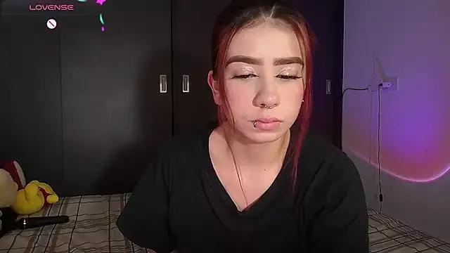 Your_rosalie from StripChat is Freechat