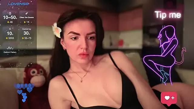 Try the hottest girls free webcams as they get au naturel and get naked fulfilling your nuttiest whims.