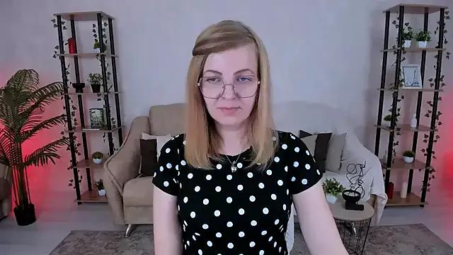 YourUniversee from StripChat is Freechat