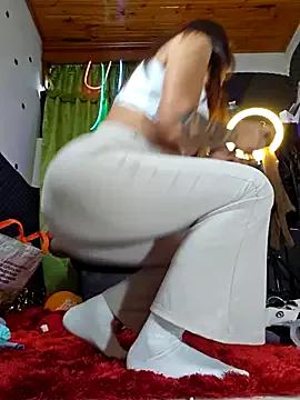 Yuky_ta from StripChat