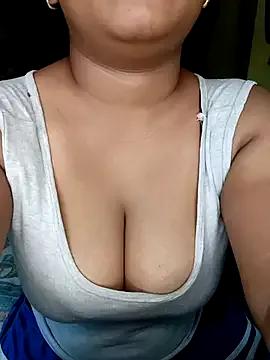Try the hottest girls free webcams as they get au naturel and get naked fulfilling your nuttiest whims.
